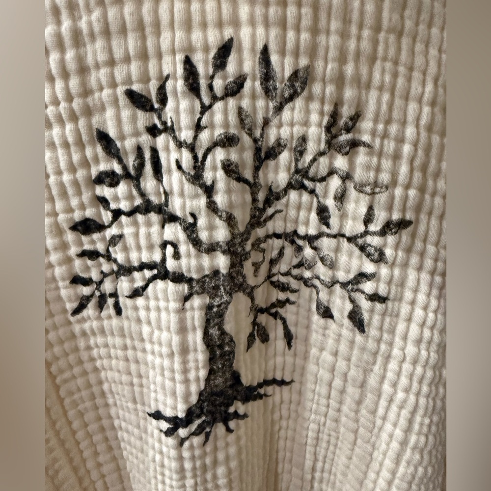 The Gacca Wood Block Print Cream Tree Print Women's Muslin Jacket Kimono Robe
